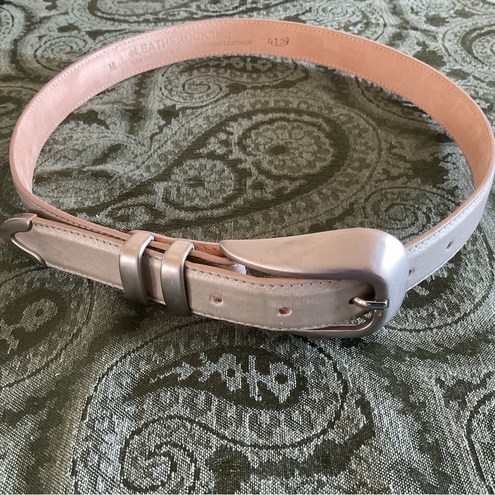 Leatherockinc; Gold Belt made in San Diego USA. Size medium in Great Condition.